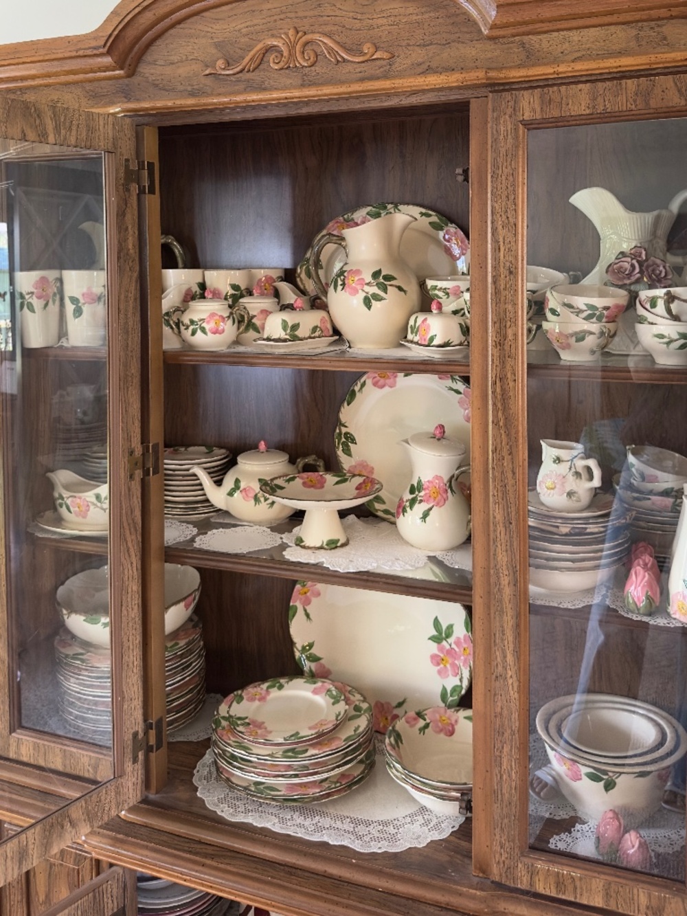 78 PIECE ORIGINAL DESERT ROSE LOT